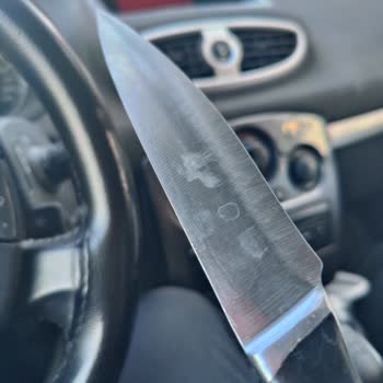 Modern Bıçakçı (Konya) Bıçak Bileme İşinin B'sinden Anlamıyor