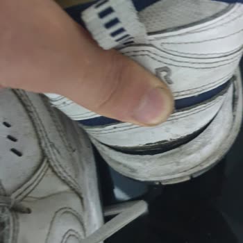 10 Ayda Yırtılan Ayakkabıya FLO’dan Olumsuz İnceleme Yanıtı Mağduriyetimi Artırdı