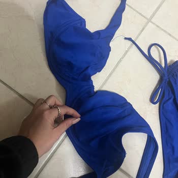 Bikini Kumaşı Eridi Mağaza Müdürü İlgisiz Davrandı Değişim Talebim Reddedildi