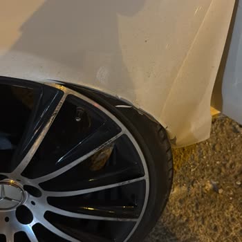 Mercedes 350 Aracımda Çözülmeyen Ses Ve Parça Sorunları