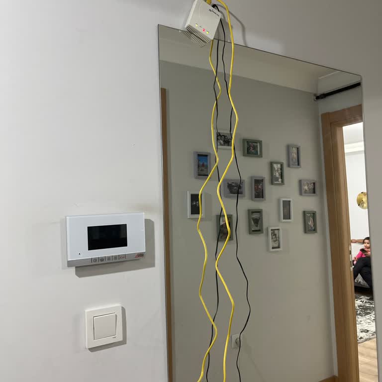 Altyapı Sorunu Ve Düzgün Yapılmayan Kablo Kurulumu Nedeniyle Mağduriyet