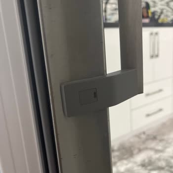 Bosch Buzdolabında Paslanma Ve Garanti Kapsamında Çözüm Sunulmaması!