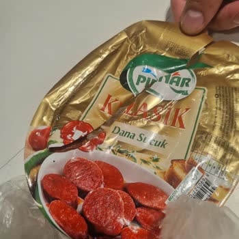 Çetinkaya Mağazasında Küflü Sucuk Ve Yetersiz Müşteri Hizmeti Deneyimi