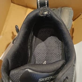 Kısa Sürede Yırtılan Ayakkabıma Red Cevabı: Mağduriyetimi Giderin!