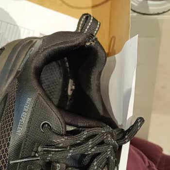 Kısa Sürede Yırtılan Ayakkabıma Red Cevabı: Mağduriyetimi Giderin!