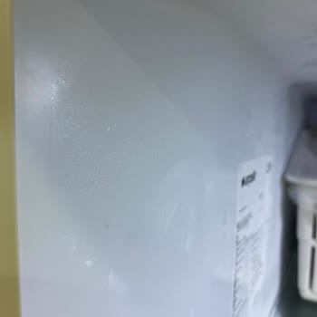 Yeni Alınan Buzdolabında Sürekli Nem Ve Küf Sorunu Çözülmüyor