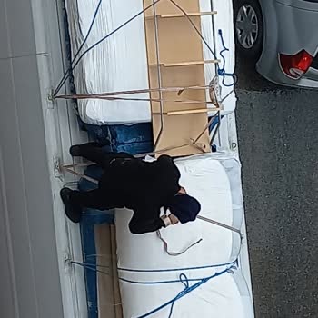 Sözleşmesiz Ve Sorumsuz Taşıma Deneyimi: Eşyalarımız Minibüse Sığmadı, Saatlerce Bekletildik