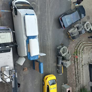 Sözleşmesiz Ve Sorumsuz Taşıma Deneyimi: Eşyalarımız Minibüse Sığmadı, Saatlerce Bekletildik