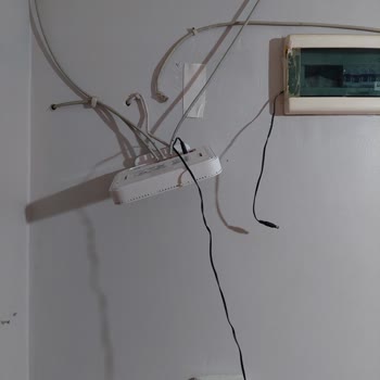 Sürekli Bağlantı Sorunları Ve Yetersiz Destek Nedeniyle Mağduriyet Yaşıyorum