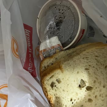 Küflü Ekmekle Karşılaşmak Büyük Hayal Kırıklığı Yarattı