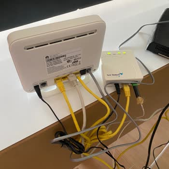 Bitmeyen Taahhüt Bahanesiyle Eski Modem Satışı Ve İade Talebim