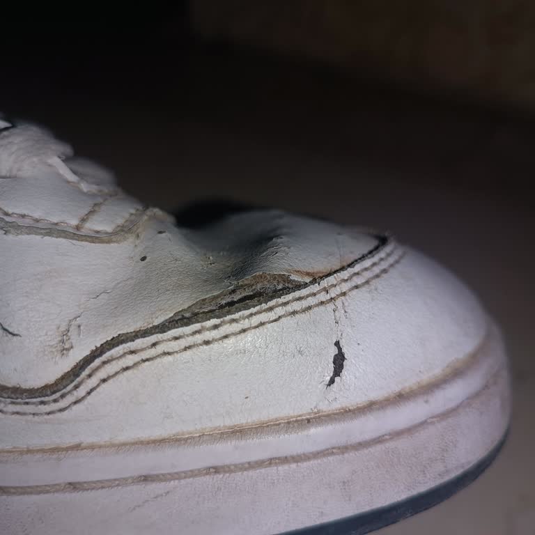 Garantili Ayakkabıda Erken Deformasyon Ve Talebin Reddi Hayal Kırıklığı Yarattı