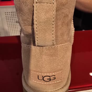 İlk Kullanımda Hasar Gören UGG Botun Değişimi Reddi Ve Mağaza Yaklaşımı