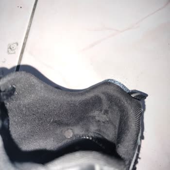 Garanti Süresi Dolmadan Yırtılan Ayakkabıya İade Reddi