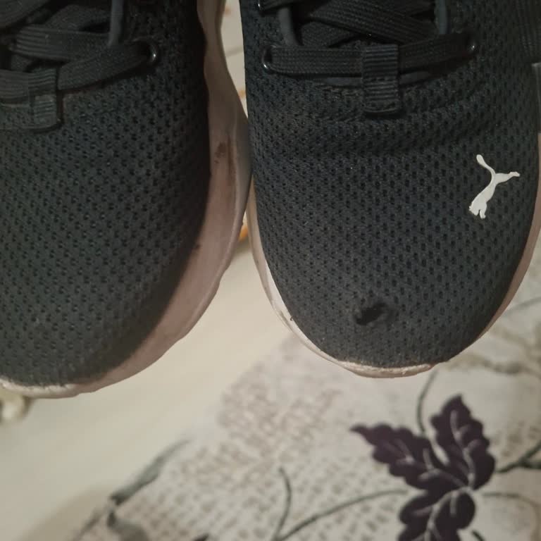 FLOdan Aldığım Puma Ayakkabı 1 Ayda Yırtıldı Mağaza Sorumluluk Almadı