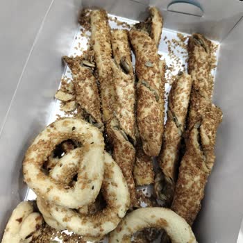 Pastaneden Aldığımız Ürünler Bayat Ve Kreması Bozuk Çıktı