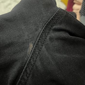 Mavi Pantolonum Kısa Sürede Yırtıldı Değişim Talep Ediyorum