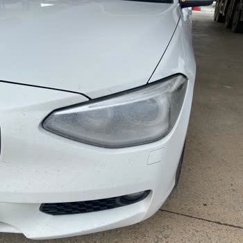 BMW 116i Ön Cam Fitili Ve Far Buğulanması Sürüş Güvenliğimi Etkiliyor