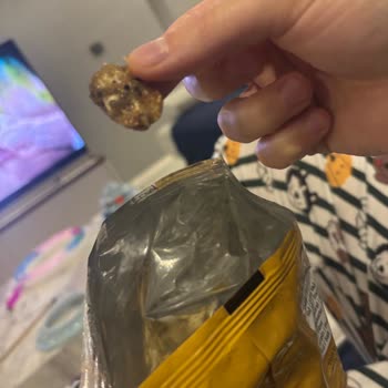 Peyman Nutz Paketinden Taş Benzeri Cisim Çıkması Endişesi