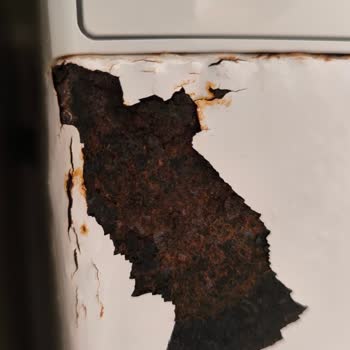 Bosch Çamaşır Makinesinde Kronik Su Sızıntısı Ve Çürüme Sorunu