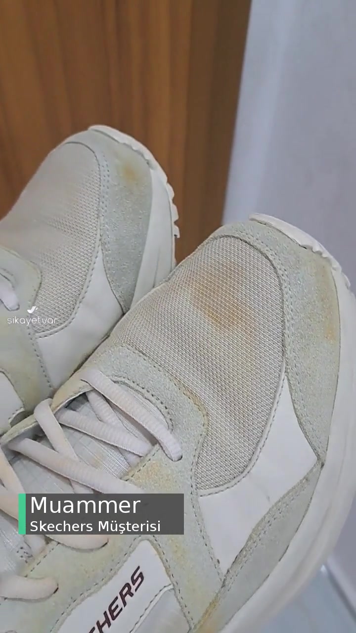Skechers Her Yıkamada Sari Kahverengi Lekeler Çıkıyor! videonun kapak resmi