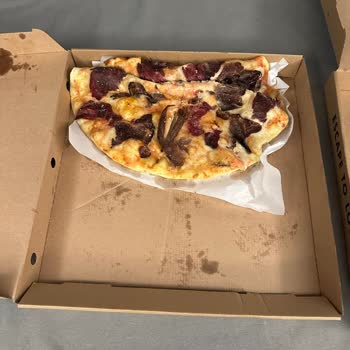 Soğuk Ve Hasarlı Pizza, Yetersiz Çözüm