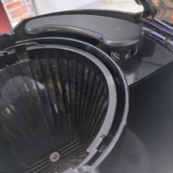 Serviste Makinem Kayboldu, Yerine Eski Ve Hasarlı Cihaz Verildi