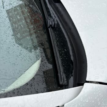 BMW 520i Ön Cam Fitili Yıpranması Mağduriyetimi Nasıl Gidereceğim