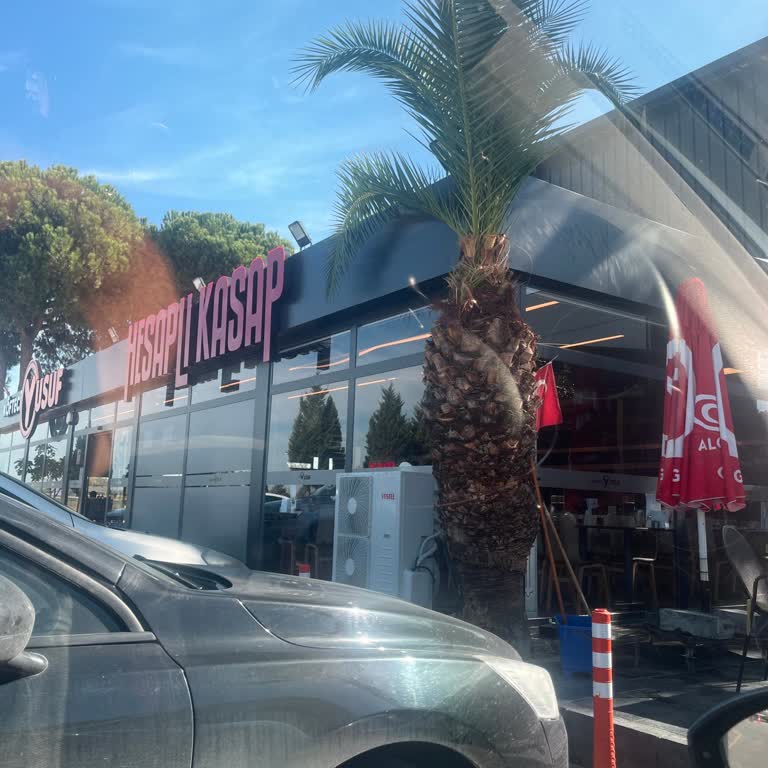 Köfteci Yusuf'ta Yavaş Ve İlgisiz Servis, Hijyen Sorunu