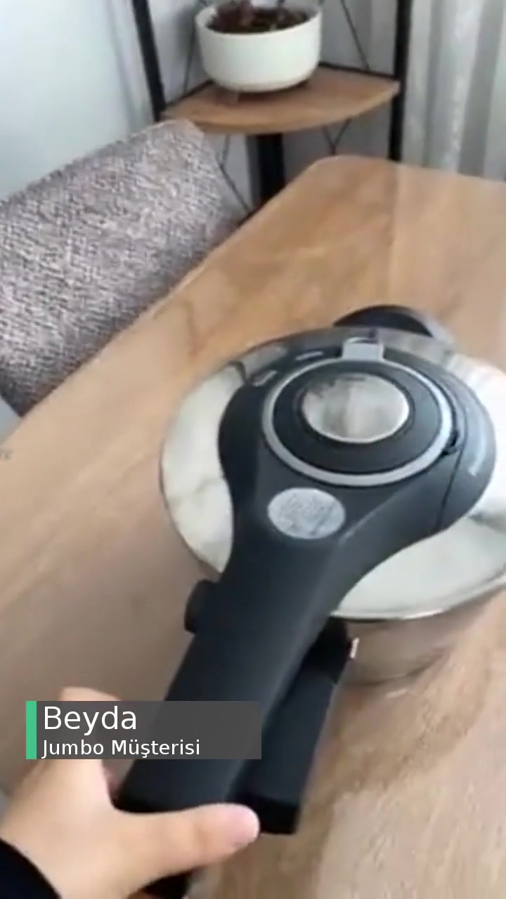 Jumbo Düdüklü Tencere Kapak Sorunu videonun kapak resmi