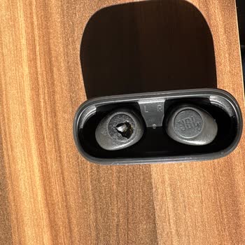 JBL Kulaklığımın Sol Parçası Kırıldı, Yedek Parça Desteği Bekliyorum