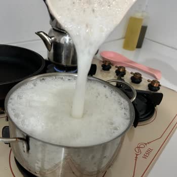 Biryağ Ayçiçek Yağı Kızartmada Yoğun Köpürme Ve Taşma Sorunu Yaşatıyor