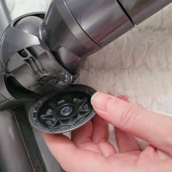 Dyson Süpürge Başlığı Sürekli Düşüyor Garanti Kapsamında Çözüm Alamıyorum