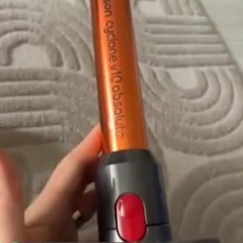 Dyson V10 Klips Sıkıştığından Hazne Açılmıyor!