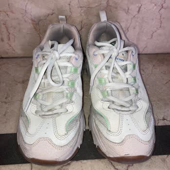 Kısa Sürede Deforme Olan Skechers Ayakkabım İçin Çözüm Bekliyorum