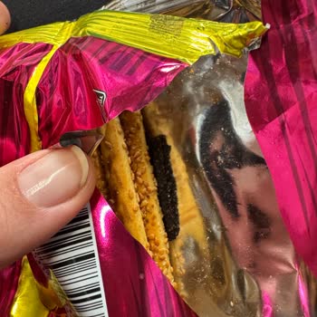 Eti Susamlı Çubuk Paketinden Yanmış Ürün Çıkması Hayal Kırıklığı Yarattı