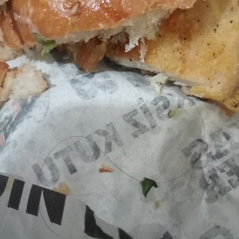 Hamburgerde Saç Çıkması Ve Yetkililere Ulaşamama Sorunu