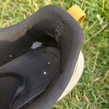 FLO Mağazasından Alınan Ayakkabının Yırtılması Ve Garanti Kapsamında Değişim Talebinin Reddedilmesi