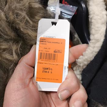 Aynı Üründe Farklı Fiyat Ve Olumsuz Mağaza Yaklaşımı Şaşkınlığı