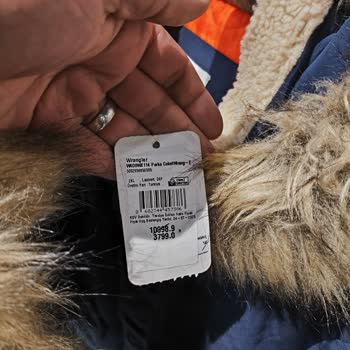 Aynı Üründe Farklı Fiyat Ve Olumsuz Mağaza Yaklaşımı Şaşkınlığı