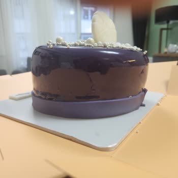 Doğum Günü Pastasında Teslimat Ve Kalite Hayal Kırıklığı