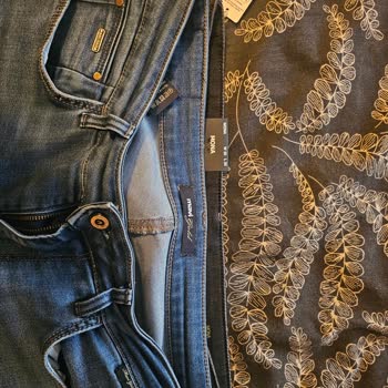 Aynı Model Kot Pantolonda Beden Tutarsızlığı Mağduriyet Yarattı