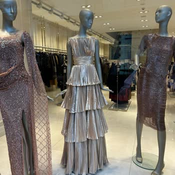 Derviş Bağzıbağlı Fırfırlı Elbisede İğne Unutulması Ve Eksik Tadilat Mağduriyeti