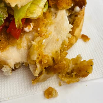 Burger King'de İyi Pişmemiş Tavuk Ve Kalitesiz Patates Hayal Kırıklığı Yarattı