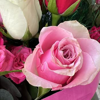 Sipariş Ettiğim Çiçekler Solmuş Ve Eksik Teslim Edildi Çözüm Yetersiz Kaldı