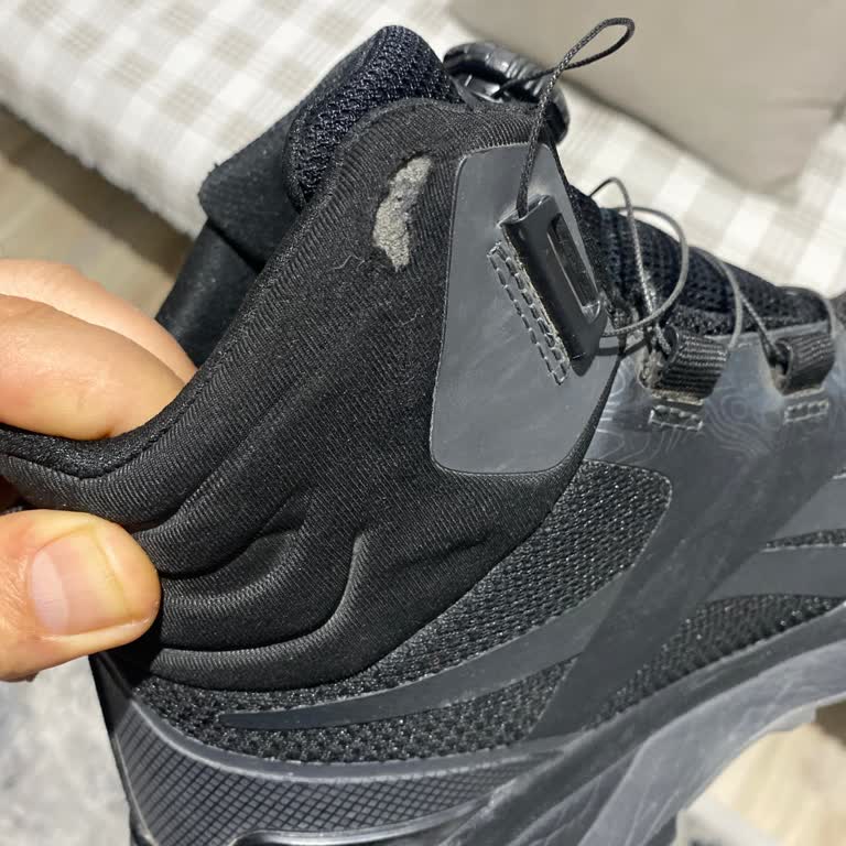 Kısa Süreli Kullanımda Yırtılan Bot İçin Garanti Reddi Mağduriyeti