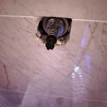 Sürekli Su Kaçağı: Fatura Kabusuna Son Verin!