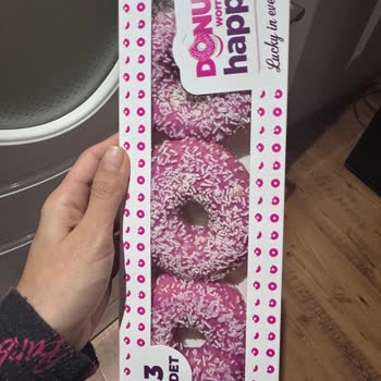 Migros Mağazasında Son Kullanma Tarihi Geçmiş Donut Satışı Nedeniyle Endişe Yaşadım