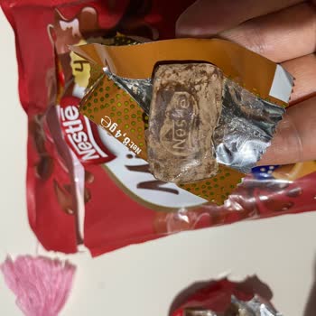 Son Kullanma Tarihi Geçmemiş Çikolata Bozuk Çıktı, Mağdur Oldum
