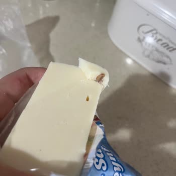 İçim Kaşar Peynirinde Yabancı Madde Şoku Ve İlgisiz Müşteri Hizmeti